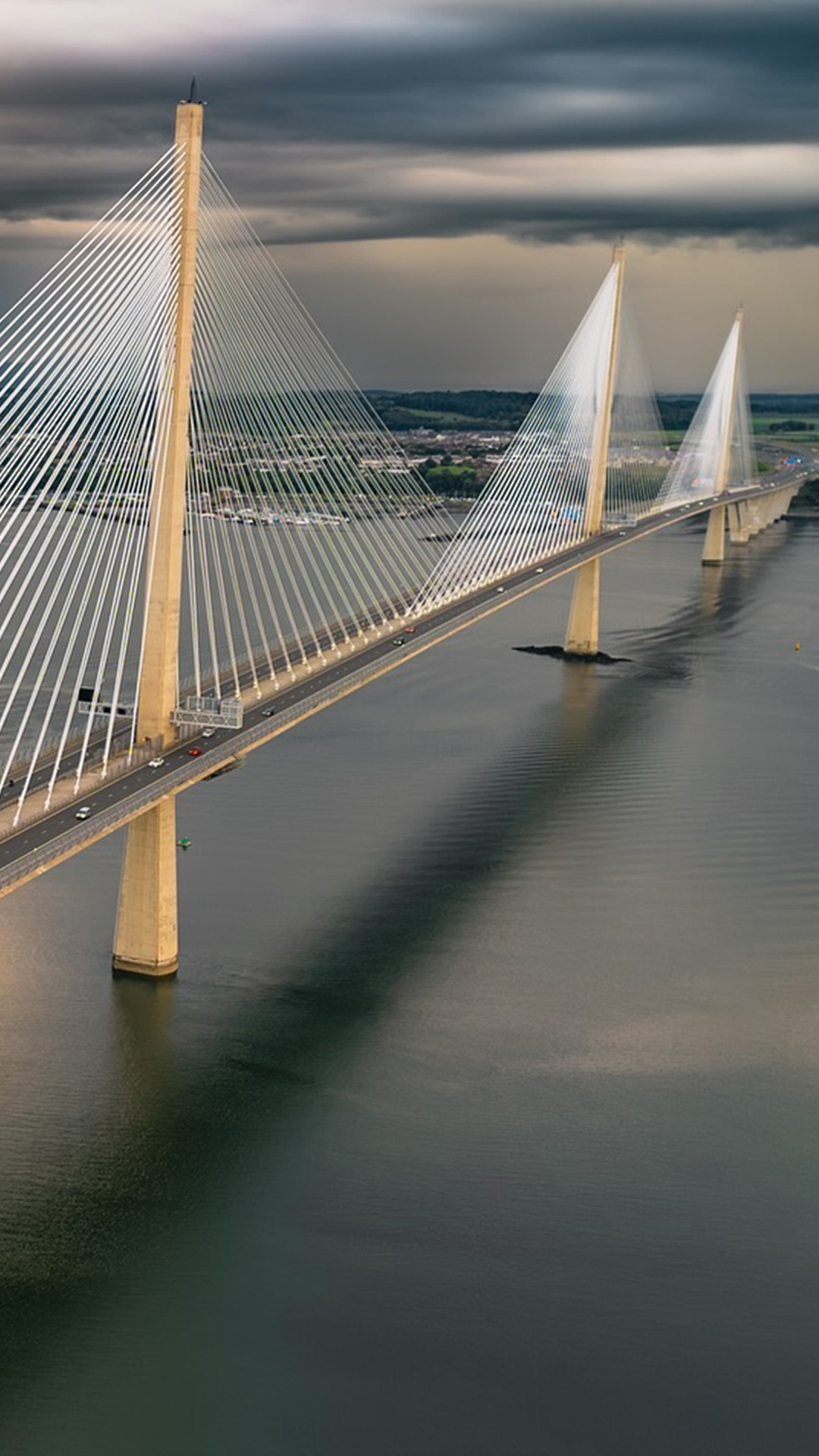 The Forth Bridges in Scotland used on the Ian Fraser painters and decorators across Scotland website.